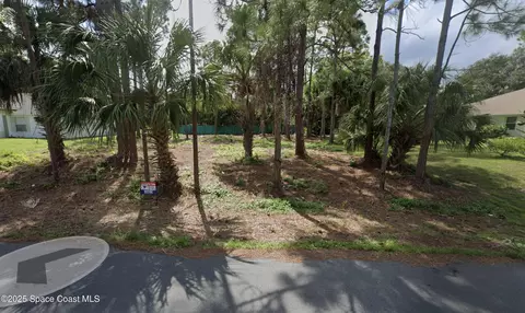 1858 Pirate Ave SE, Palm Bay, FL 32909