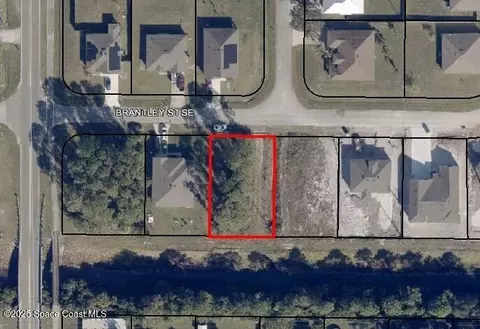 450 Brantley St SE, Palm Bay, FL 32909