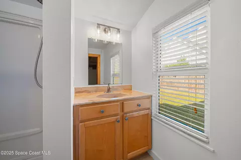 Bath - 1887 Rockledge Dr, Rockledge, FL 32955 photo 11 of 12