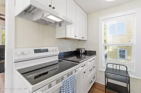 Kitchen - 11 Mitchell St, Cocoa, FL 32922 photo 16 of 16