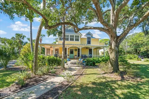 Exterior - 11 Mitchell St, Cocoa, FL 32922 photo 9 of 28