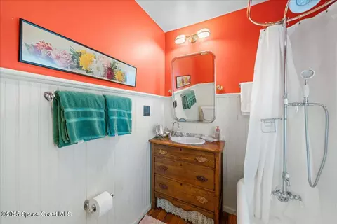 Bath - 11 Mitchell St, Cocoa, FL 32922 photo 16 of 22