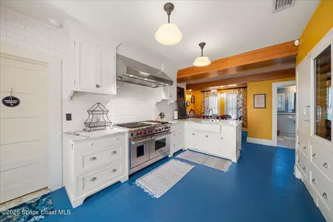 Kitchen - 11 Mitchell St, Cocoa, FL 32922 photo 9 of 16