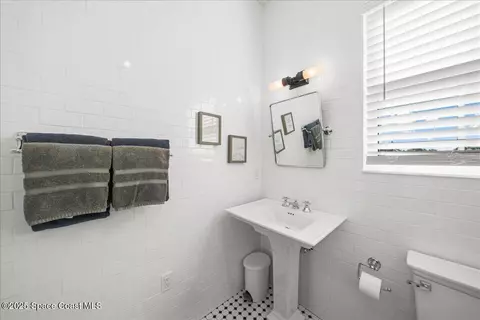 Bath - 11 Mitchell St, Cocoa, FL 32922 photo 4 of 22