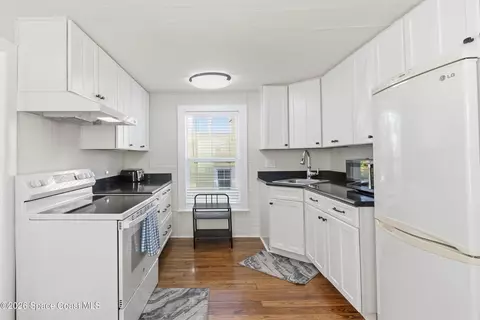 Kitchen - 11 Mitchell St, Cocoa, FL 32922 photo 13 of 16