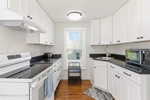 Kitchen - 11 Mitchell St, Cocoa, FL 32922 photo 12 of 16