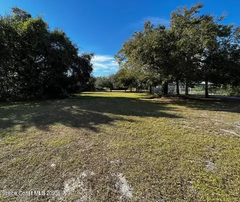 373 S Tropical Trl, Merritt Island, FL 32952