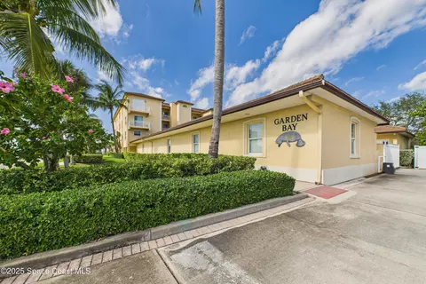 191 Seminole Ln #203, Cocoa Beach, FL 32931