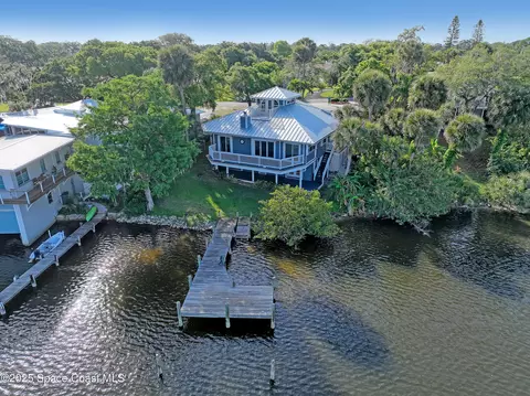 940 W Whitmire Dr, Melbourne, FL 32935