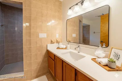 Bath - 3772 E R Smyth Dr, Mims, FL 32754 photo 1 of 5