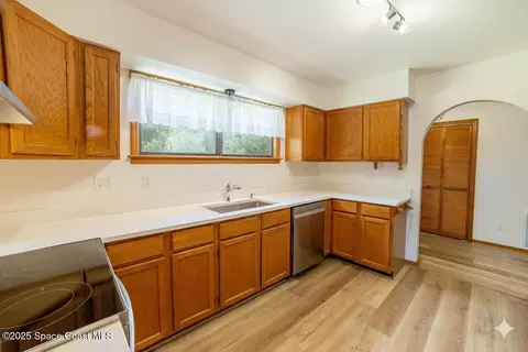 Kitchen - 3772 E R Smyth Dr, Mims, FL 32754 photo 2 of 3