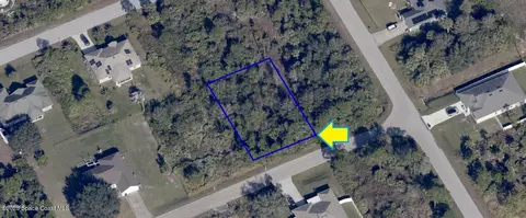 1085 Towhlen St SE, Palm Bay, FL 32909