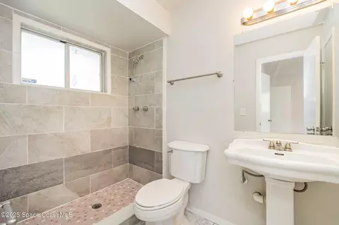 Bath - 1122 Manatee Dr, Rockledge, FL 32955 photo 2 of 3