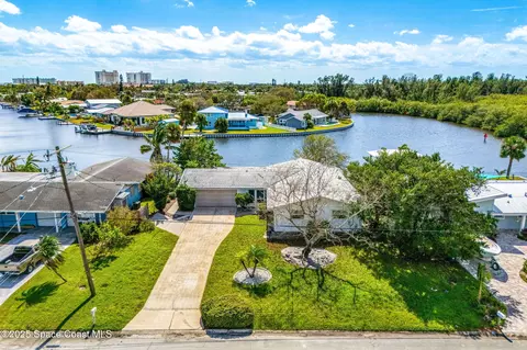 272 Bahama Blvd, Cocoa Beach, FL 32931