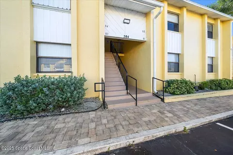 584 N Wickham Rd #82, Melbourne, FL 32935