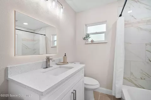 Bath - 100 Charles Dr, Melbourne, FL 32935 photo 3 of 4