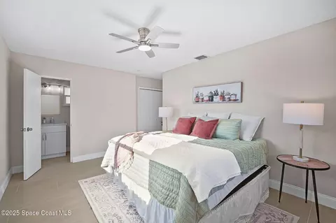 Bedroom - 100 Charles Dr, Melbourne, FL 32935 photo 2 of 8