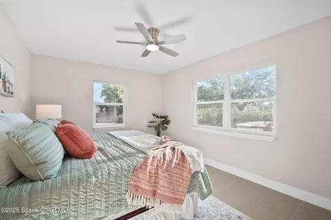 Bedroom - 100 Charles Dr, Melbourne, FL 32935 photo 3 of 8