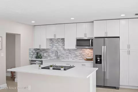 Kitchen - 100 Charles Dr, Melbourne, FL 32935 photo 1 of 8
