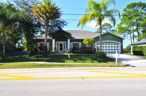 620 San Filippo Dr SE, Palm Bay, FL 32909