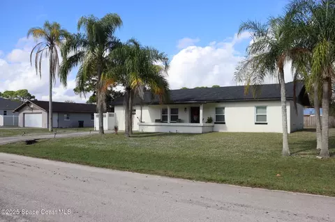 363 Royal St SE, Palm Bay, FL 32909