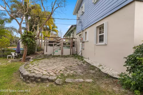 Exterior - 409 Lynn Ave, Melbourne, FL 32935 photo 10 of 13