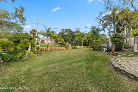 Exterior - 409 Lynn Ave, Melbourne, FL 32935 photo 2 of 13