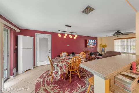 Dining - 409 Lynn Ave, Melbourne, FL 32935 photo 3 of 3