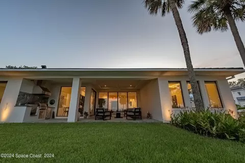 Exterior - 11 Bayshore Ct, Rockledge, FL 32955 photo 12 of 16