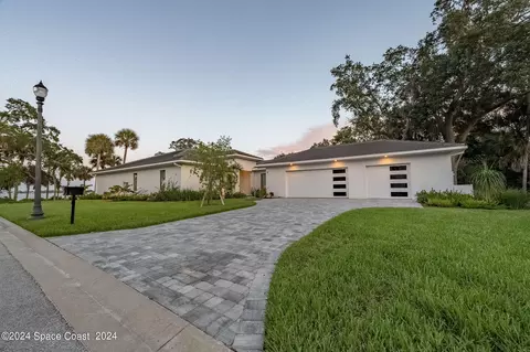 Exterior - 11 Bayshore Ct, Rockledge, FL 32955 photo 11 of 16