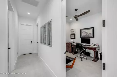Entry Way - 11 Bayshore Ct, Rockledge, FL 32955 photo 5 of 5