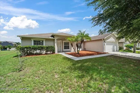 433 Haleybury St SW, Palm Bay, FL 32908