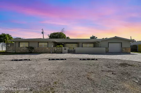 1101 Seminole Dr, Indian Harbour Beach, FL 32937