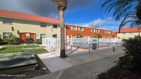 50 Needle Blvd #6, Merritt Island, FL 32953