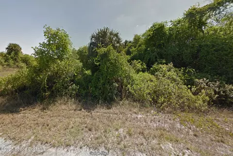 806 Novak St SW, Palm Bay, FL 32908