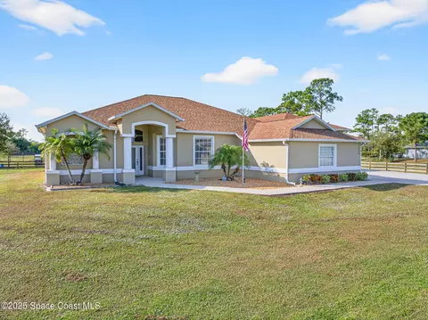 2740 Waring Ln S, Malabar, FL 32950