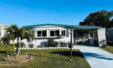 708 Lark Dr, Barefoot Bay, FL 32976