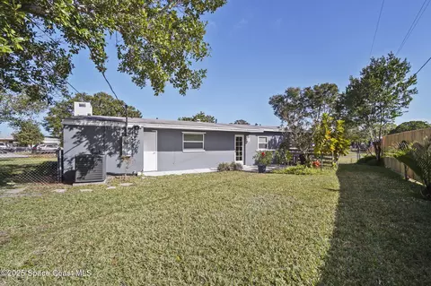 Exterior - 2033 Adams Ave, Melbourne, FL 32935 photo 2 of 3