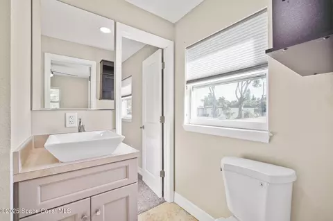 Bath - 2033 Adams Ave, Melbourne, FL 32935 photo 1 of 3