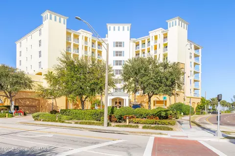 1437 Pineapple Ave #302, Melbourne, FL 32935
