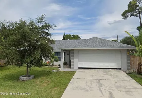 1067 Heath Ave NW, Palm Bay, FL 32907