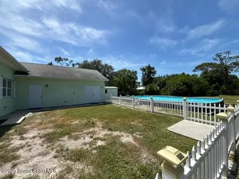 Exterior - 9590 Primrose Dr, Micco, FL 32976 photo 8 of 10