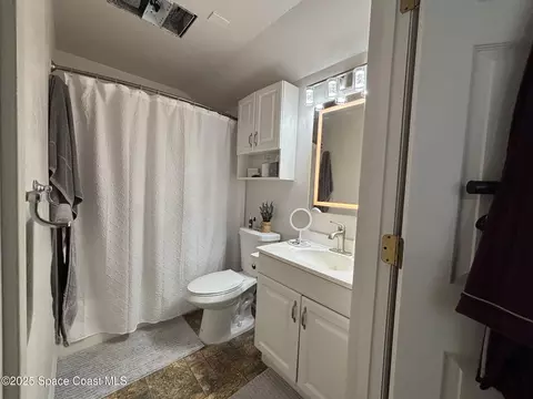 Bath - 9590 Primrose Dr, Micco, FL 32976 photo 2 of 4