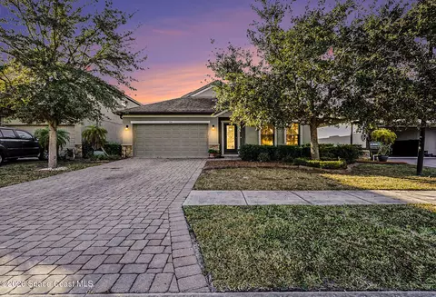 980 Dillard Dr SE, Palm Bay, FL 32909