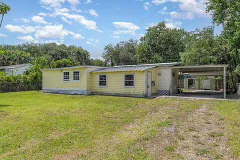 345 Marseilles Dr, Merritt Island, FL 32953