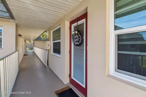 25 Vista Gardens Trl #203, Vero Beach, FL 32962