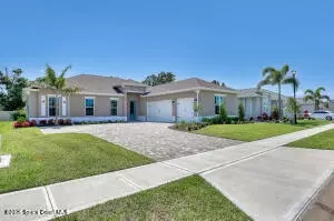 4335 Negal Cir, Melbourne, FL 32901