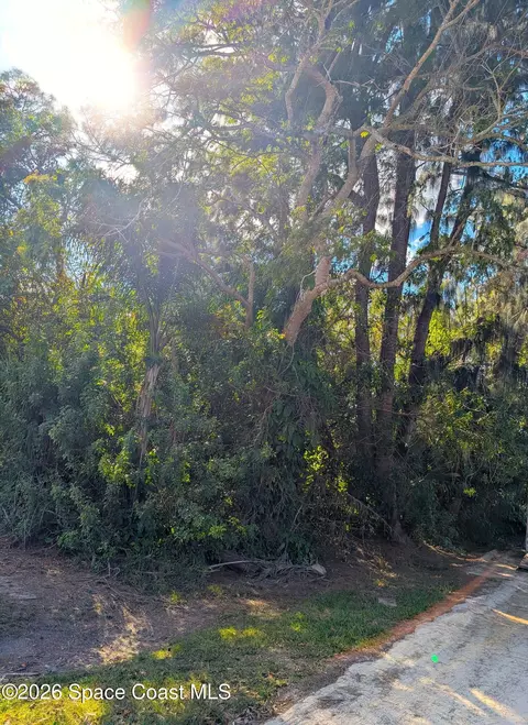 6195 6th Pl, Vero Beach, FL 32968