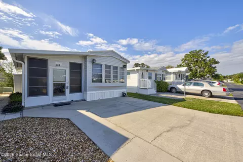 283 Buffalo Pl, Rockledge, FL 32955 photo 3
