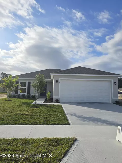 582 SW Richmond Cir SW, Palm Bay, FL 32908
